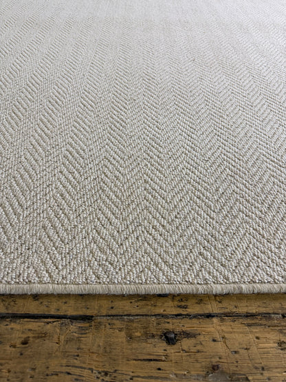 Aran Herringbone 100% wool rug 248cm x 338cm