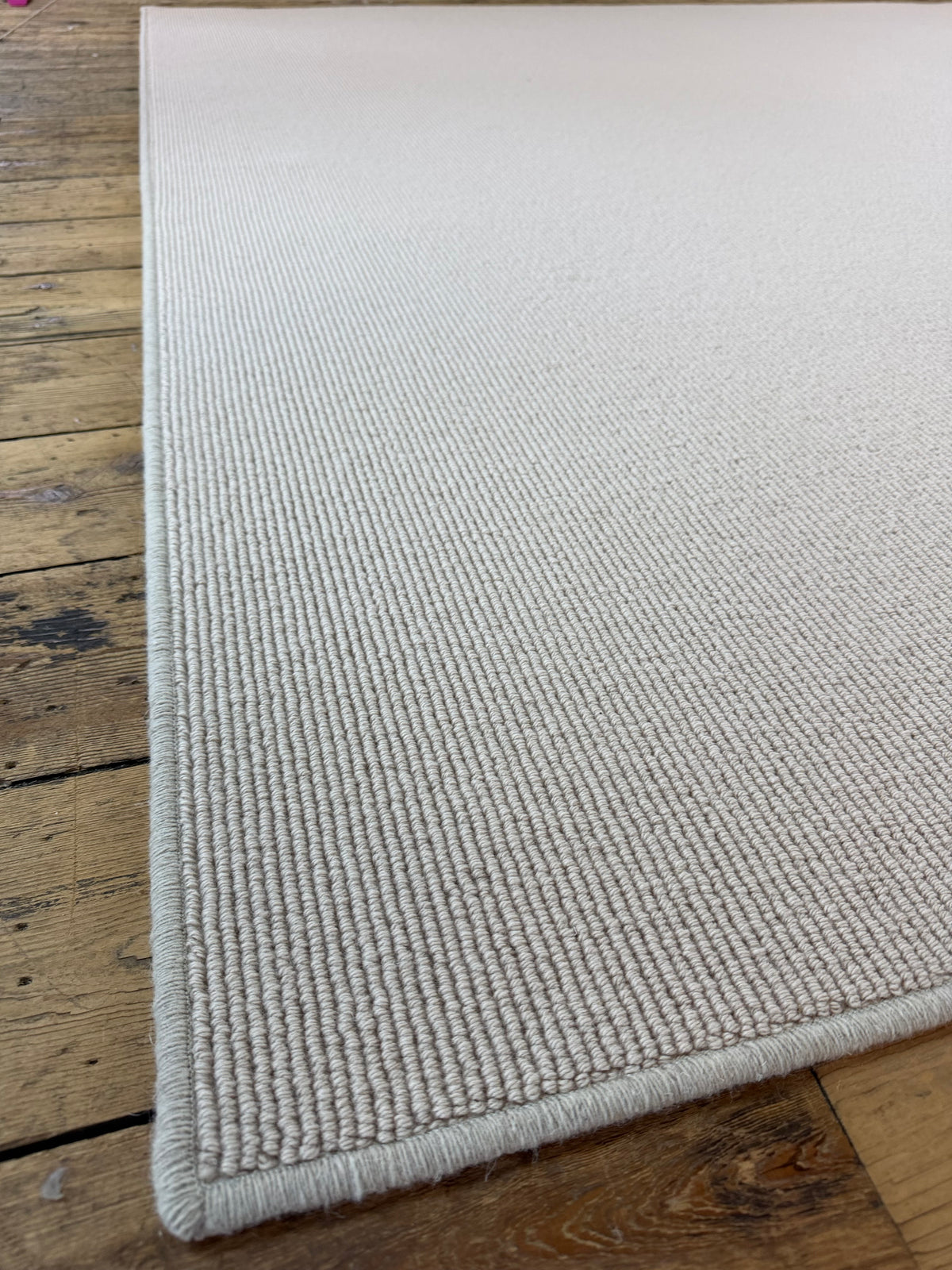 Champagne 100% wool rug 225cm x 256cm