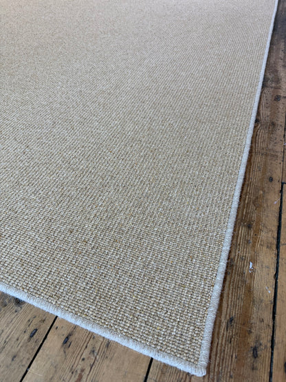 Wild ginger 100% wool rug 273cm x 370cm