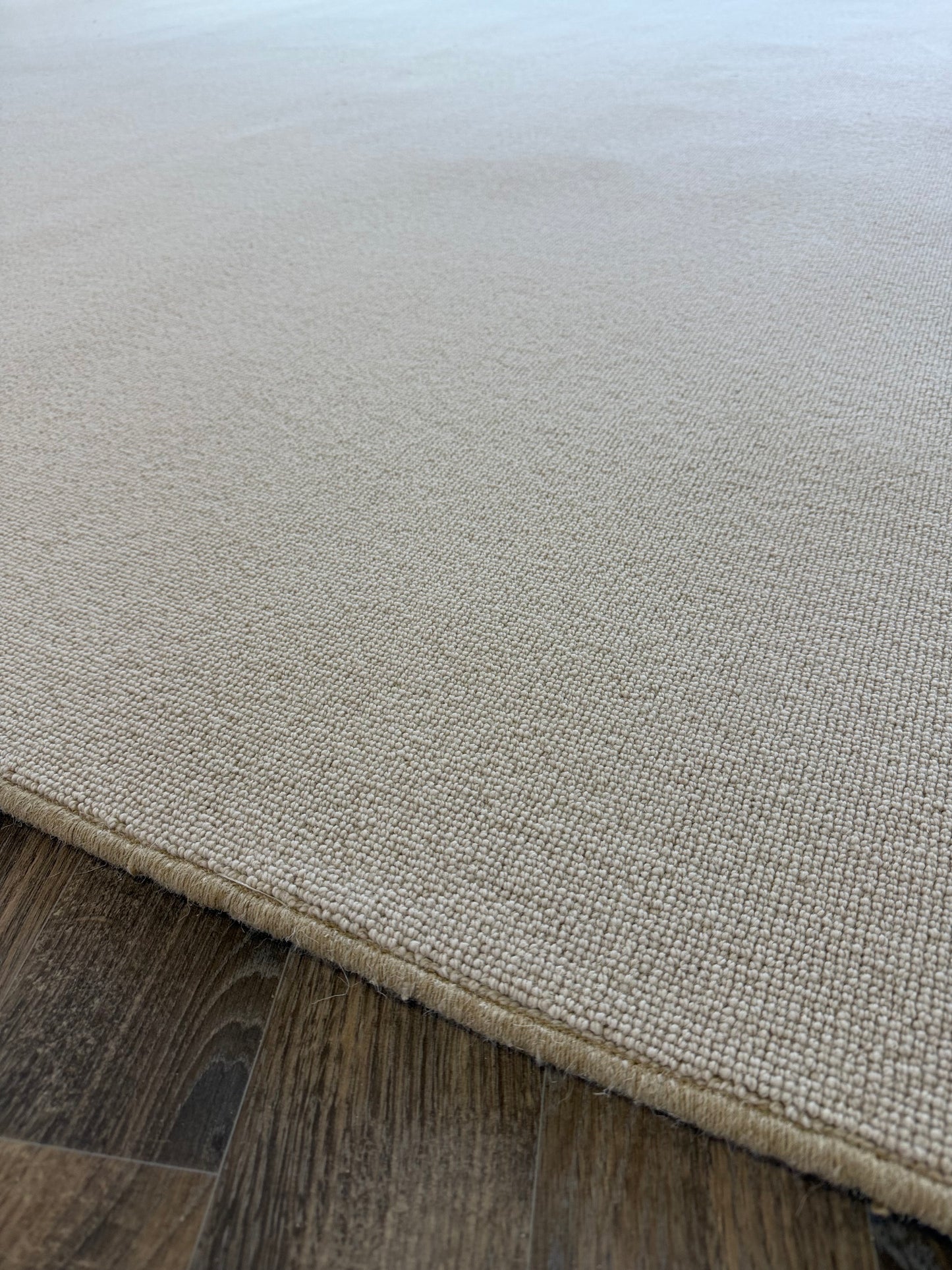 Chalk 100% wool rug 285cm x 398cm