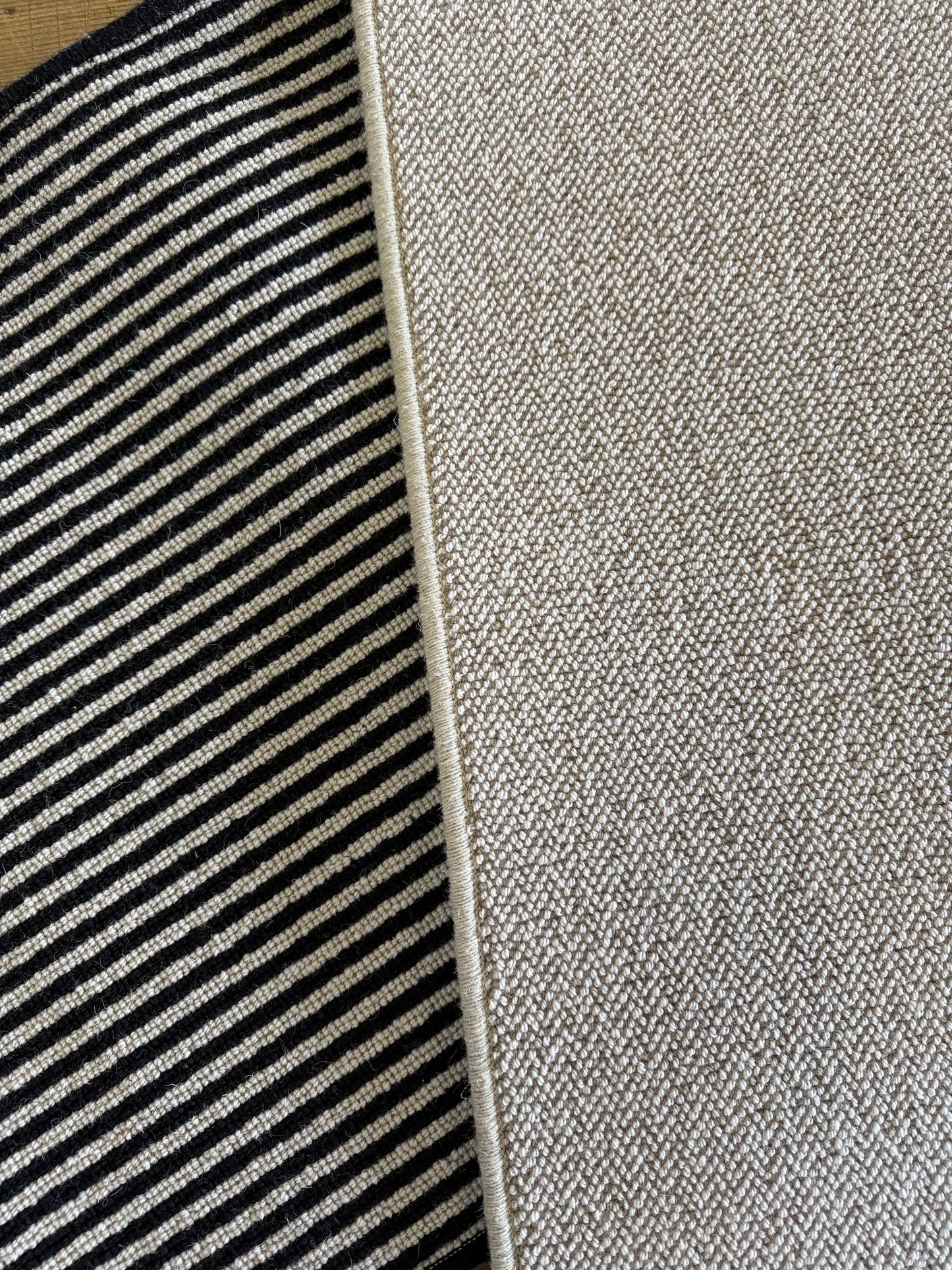 Coffee&cream 100% wool rug 227cm x 326cm