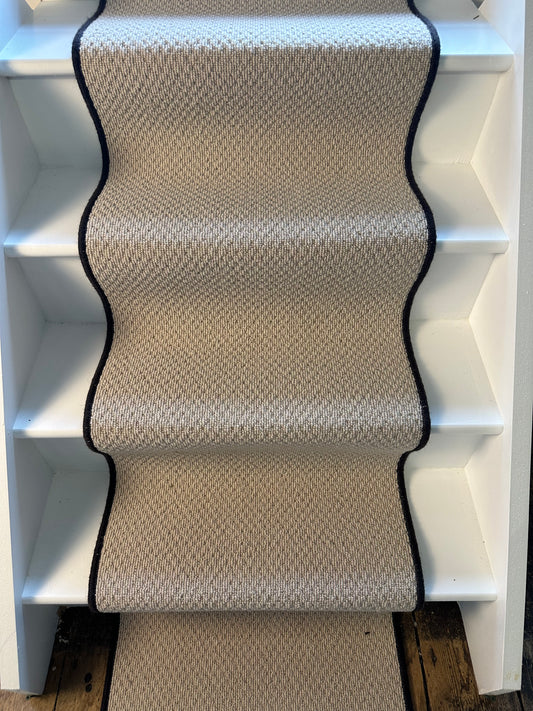 Light beige 100% wool 12 steps