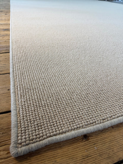 Montadale 100% wool rug 270cm x 400cm