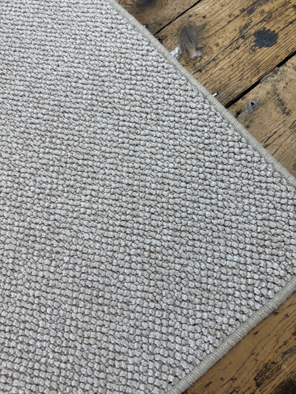 Oyster 100% polypropylene rug 199cm x 300cm