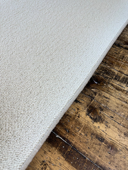 Blanc Ivoire 100% wool rug 288cm x 340cm