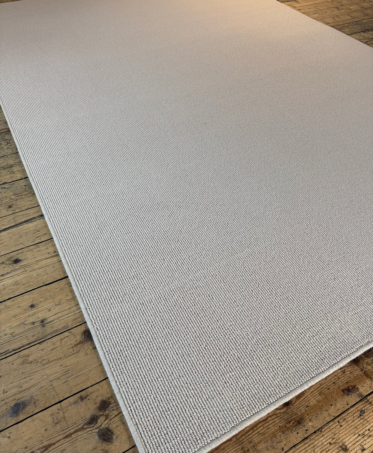 Champagne 100% wool rug 210cm x 300cm