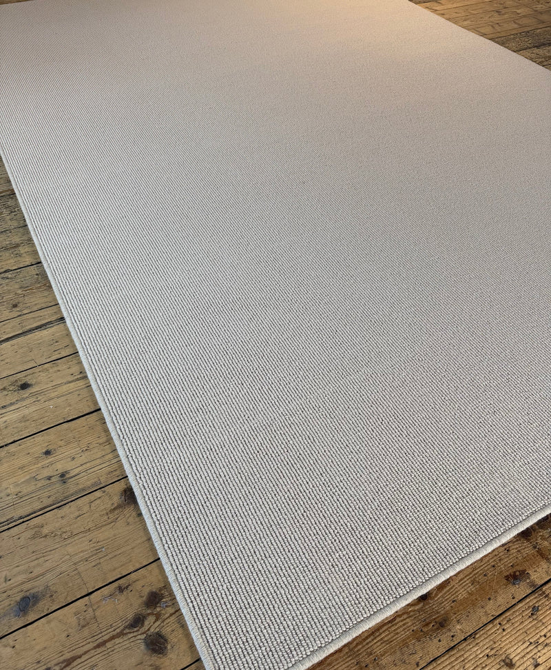 Champagne 100% wool rug 210cm x 300cm