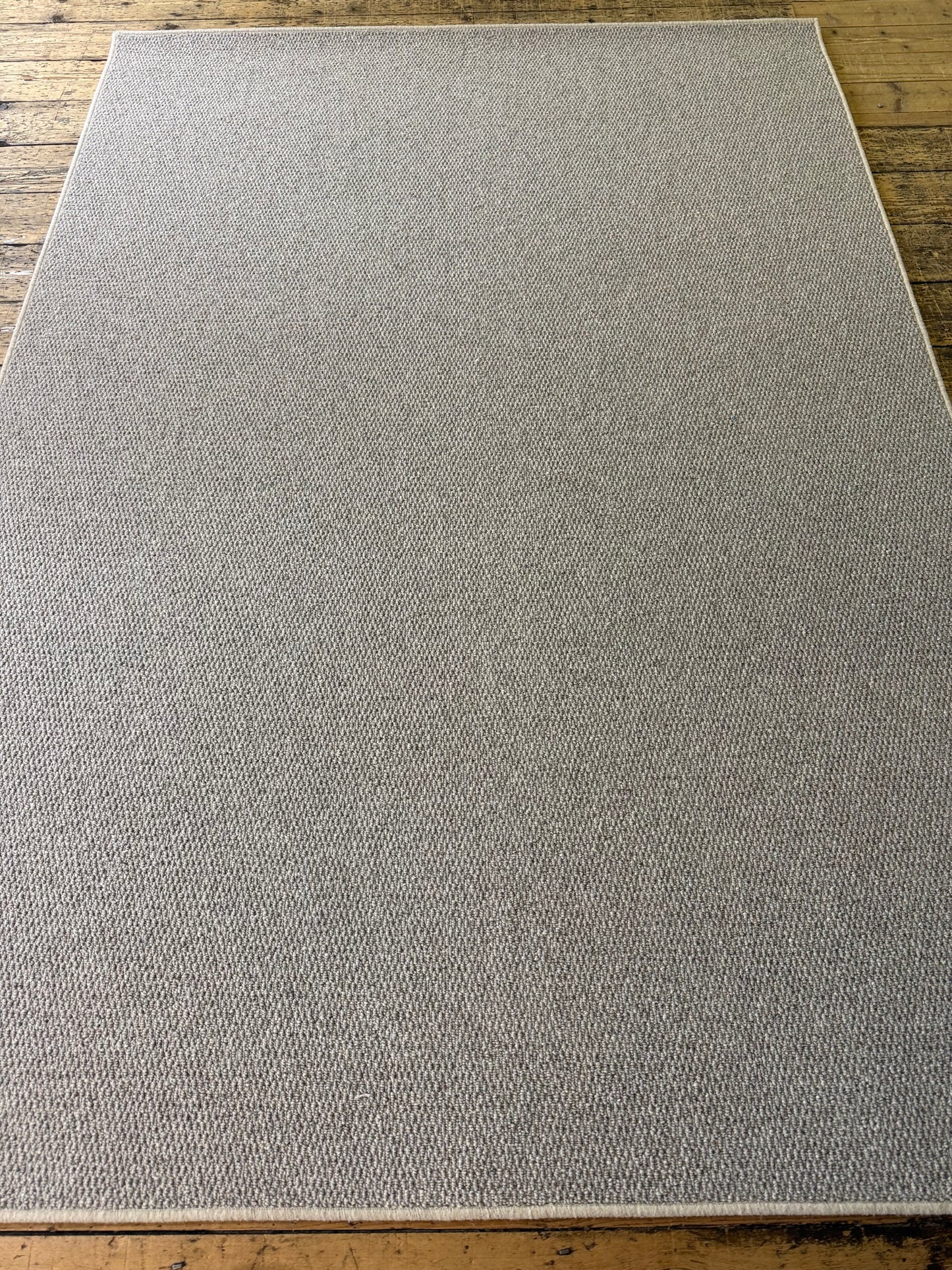 Smoke 100% wool rug 168cm x 240cm