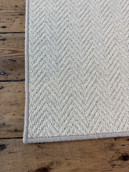 Cream herringbone 100% wool rug 200cm x 300cm