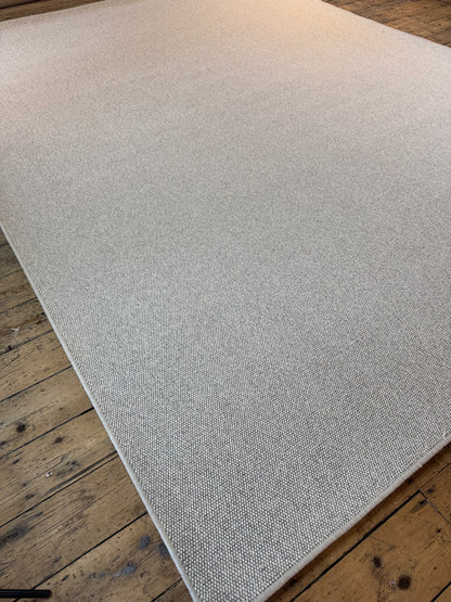 Coastal 100% wool rug 292cm x 400cm