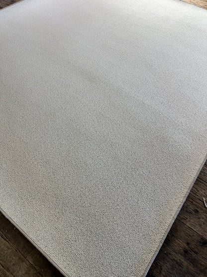 Blanc Ivoire 100% wool rug 288cm x 340cm