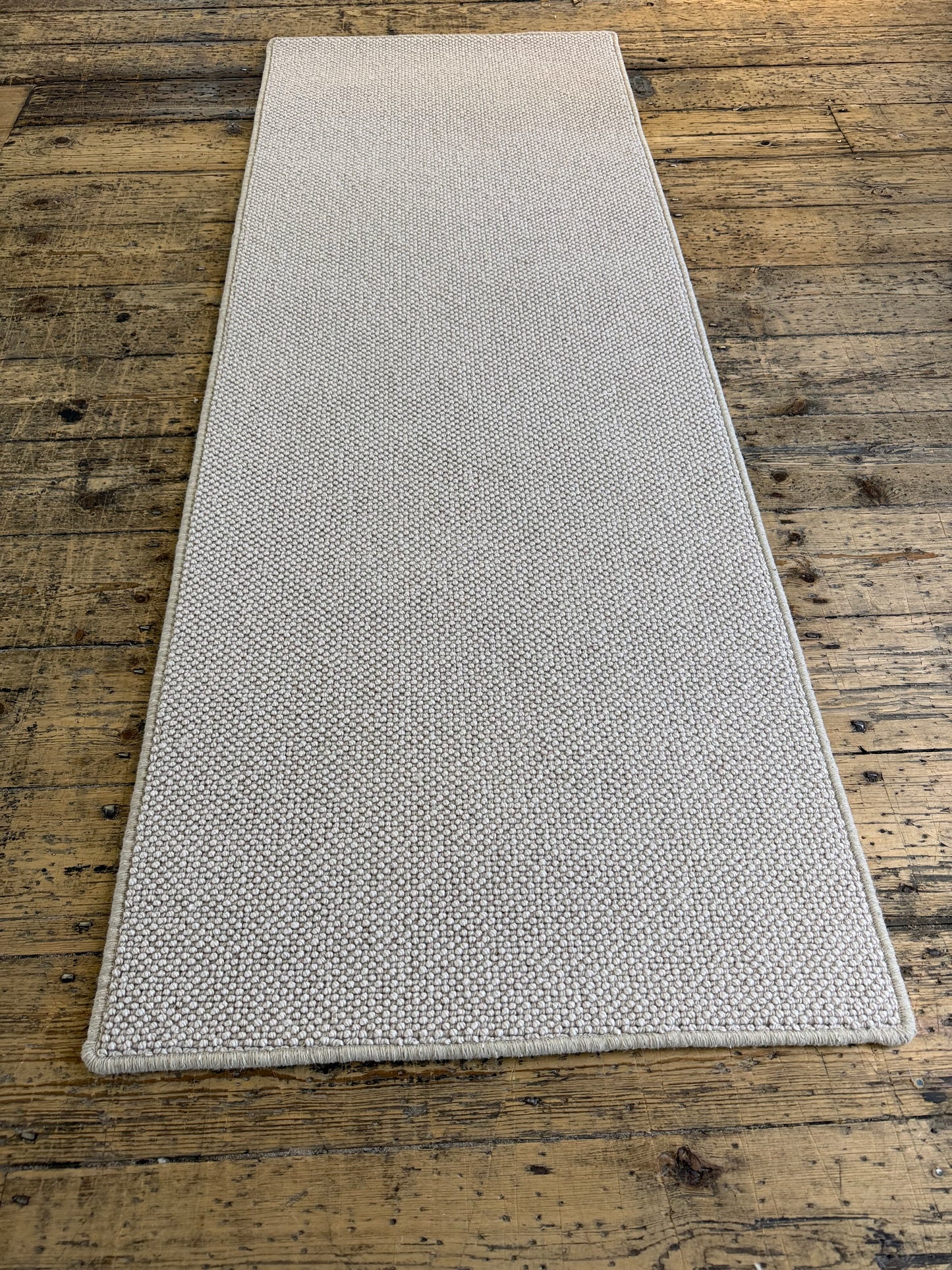 Oatridge 100% wool hallway runner 70cm x 190cm