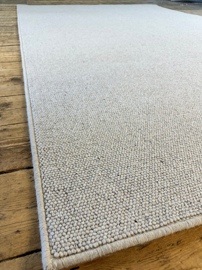 Pumice 100% wool rug 190cm x 290cm