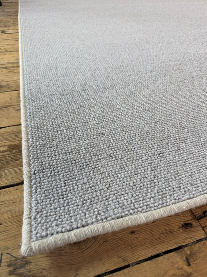 Dolphin grey 100% wool rug 200cm x 256cm