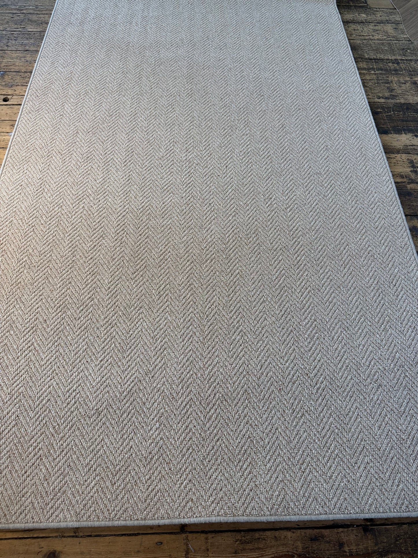 Shortbread herringbone 100% wool rug 155cm x 256cm