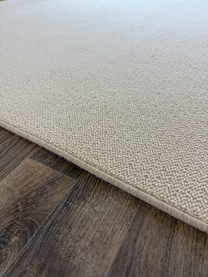 White flake 100% wool rug 200cm x 277cm