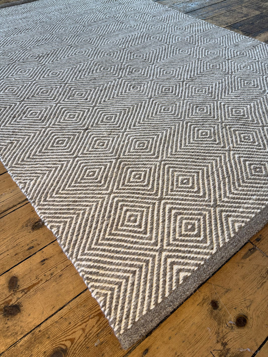 Estelle 100% handwoven wool 160cm x 230cm