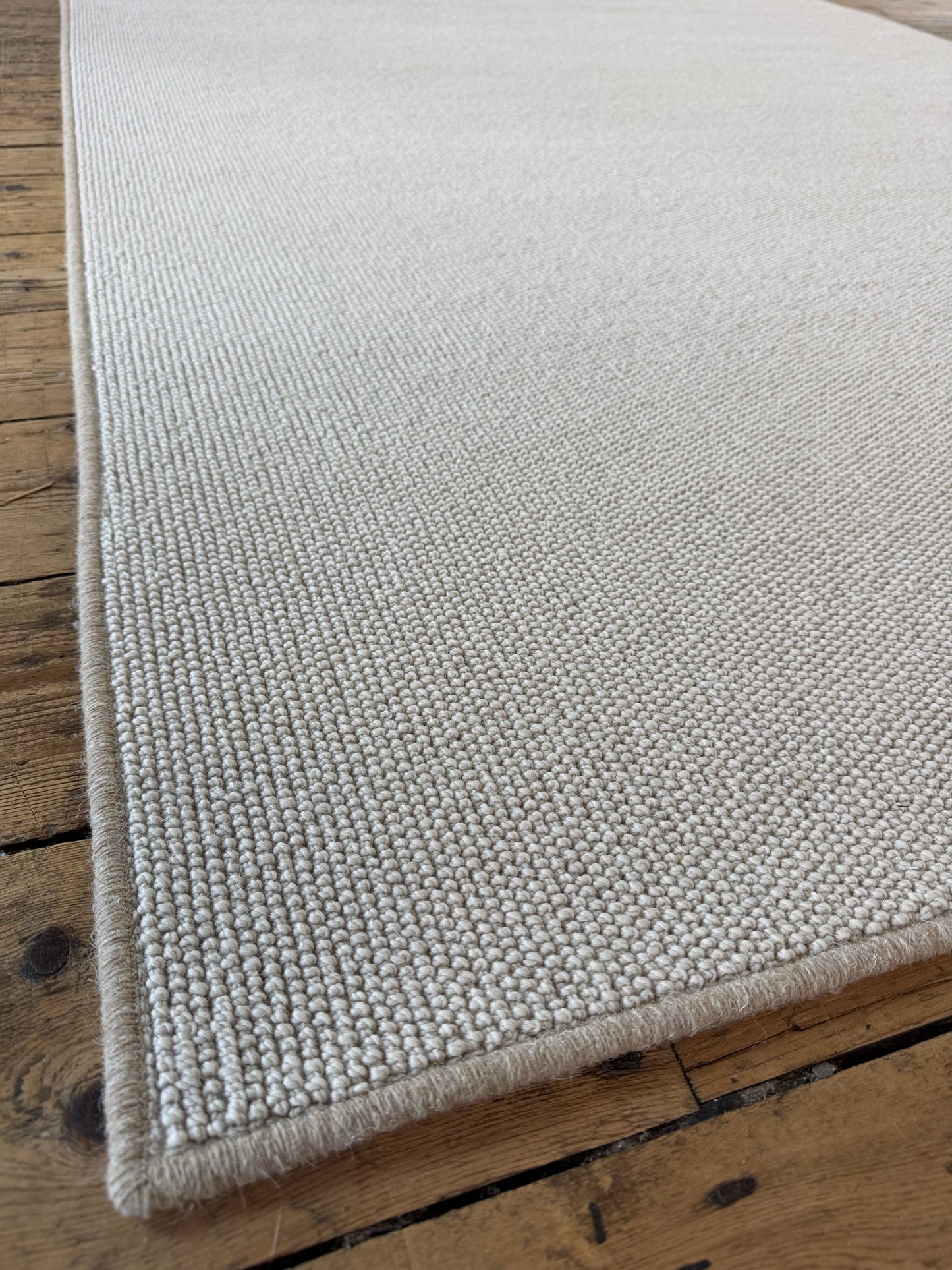 Royal view 100% wool rug 170cm x 240cm