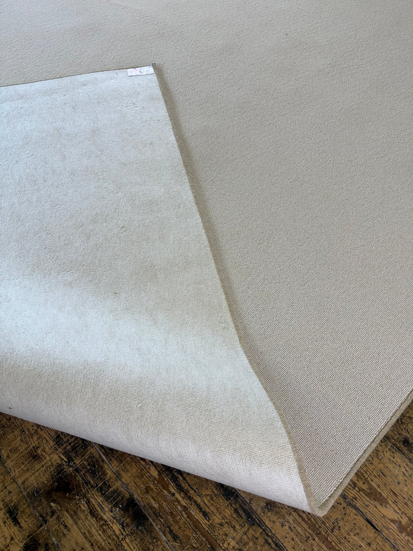 Chalk 100% wool rug 285cm x 398cm