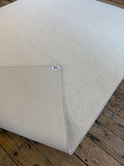 Eagle 100% undyed wool rug 250cm x 350cm