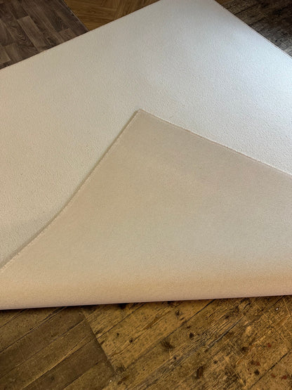 White Flake 100% wool rug 240cm x 282cm