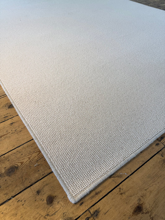 Whisper 100% wool rug 193cm x 290cm