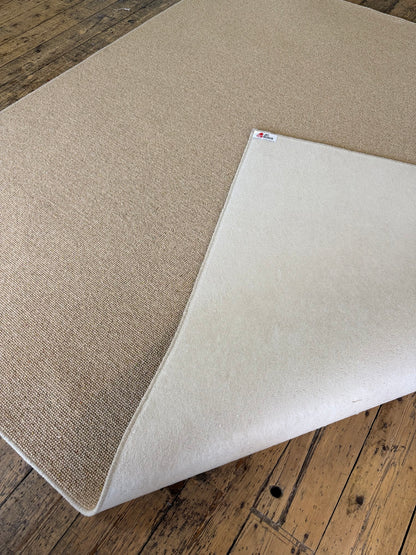 Wheaten 100% wool rug 280cm x 298cm