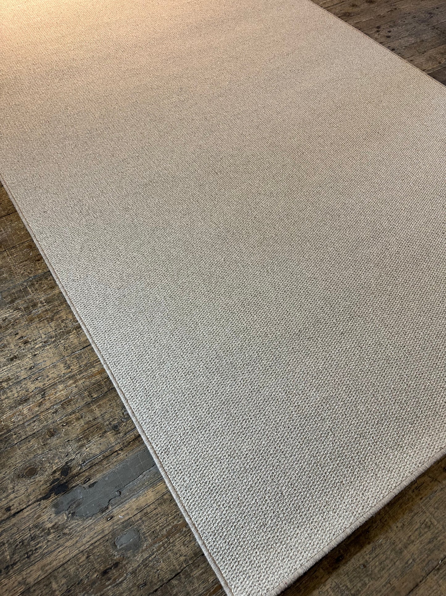 Oatcake 100% wool rug 210cm x 347cm
