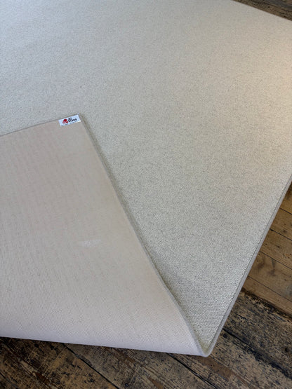 Lapwing 100% wool rug 240cm x 340cm