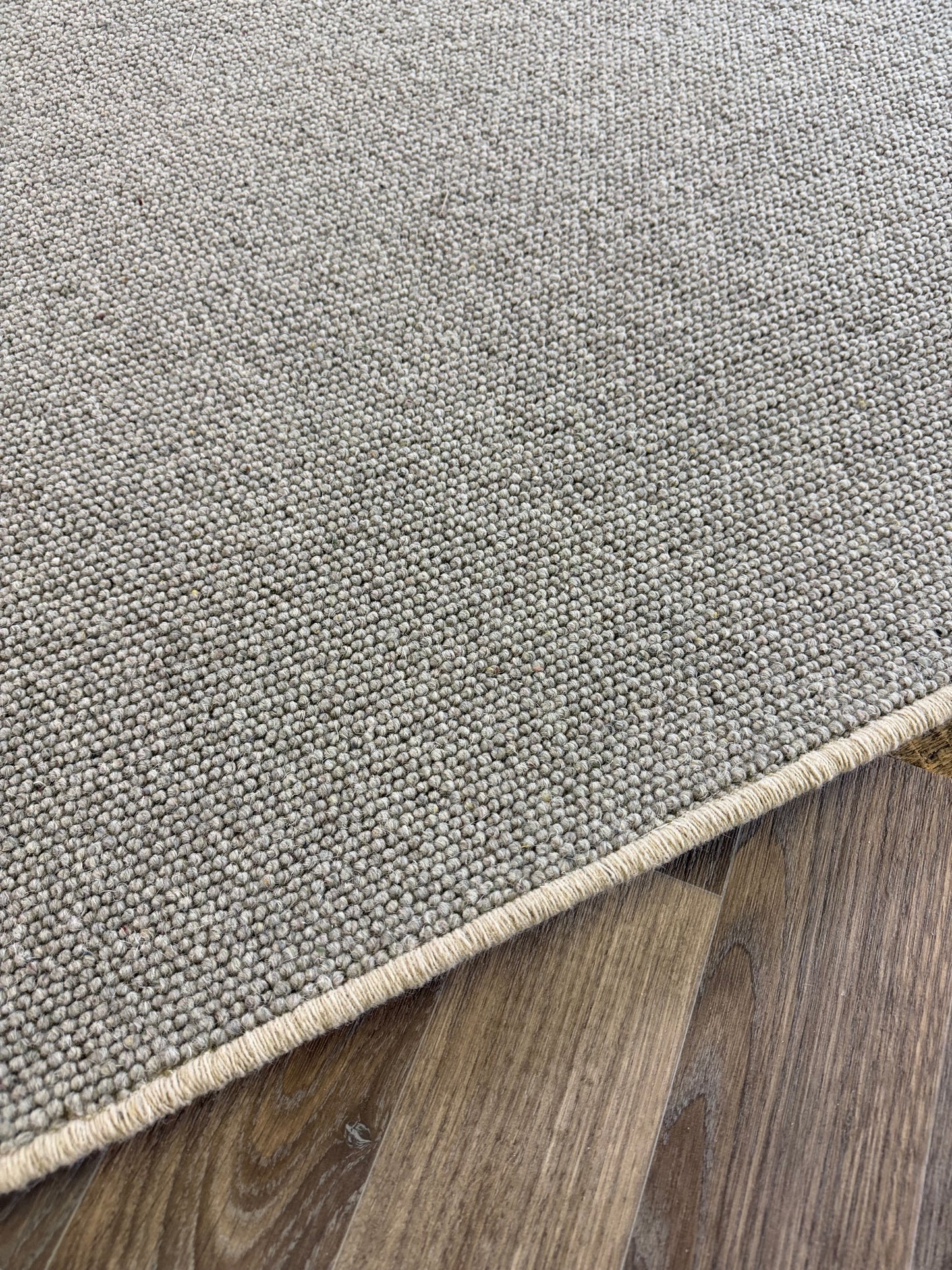 Pewter 100% wool rug 239cm x 273cm