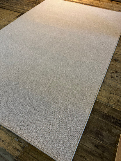 Rustic 100% wool rug 185cm x 276cm