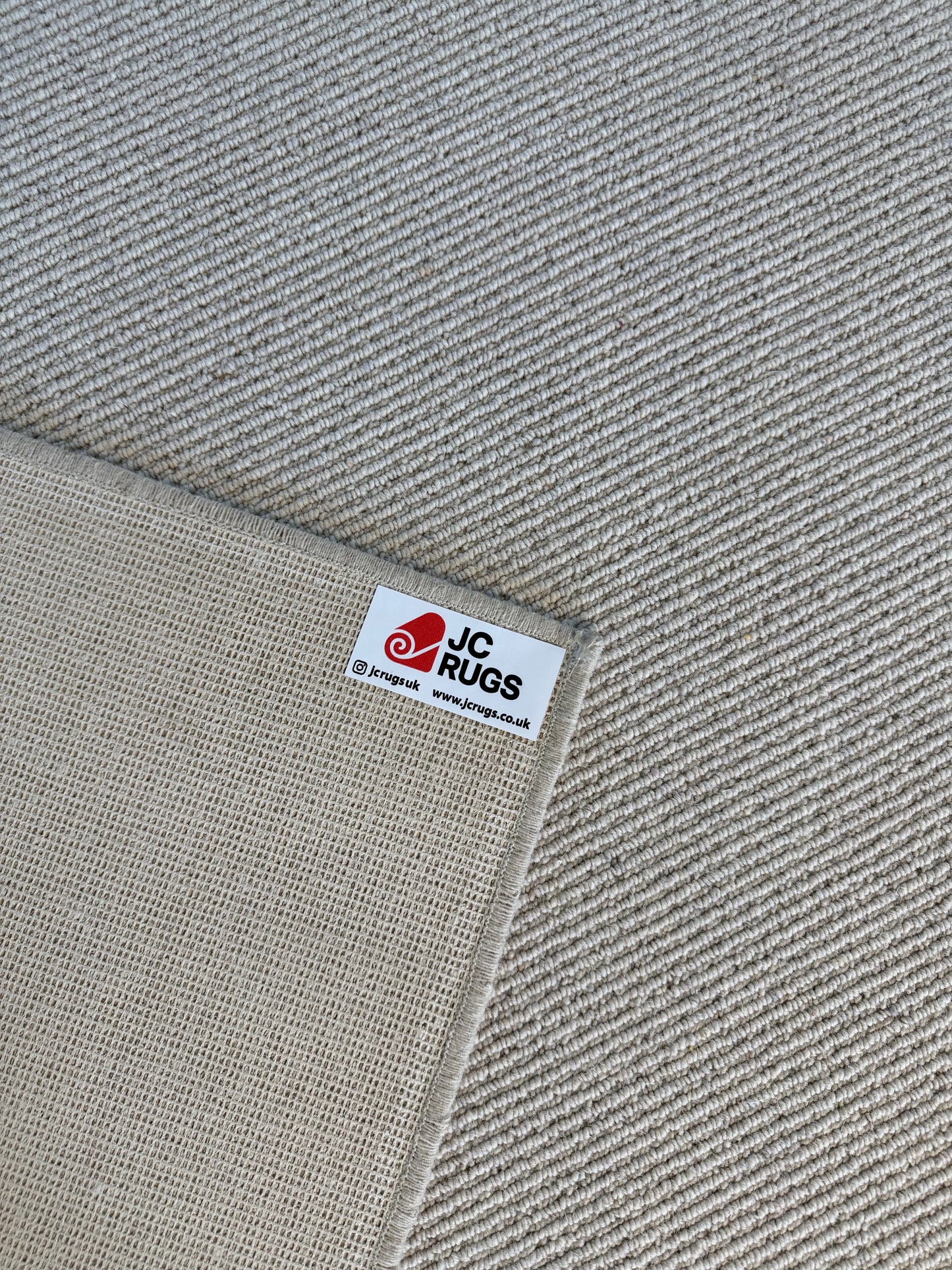 Aran 100% wool rug 200cm x 278cm