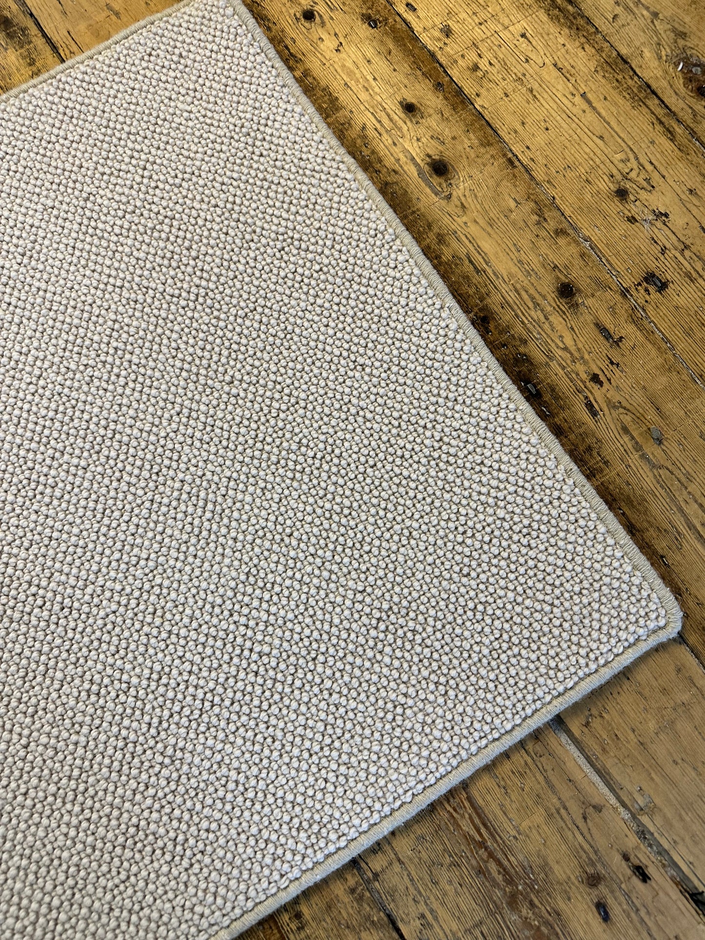 Whisper 100% wool runner 80cm x 272cm