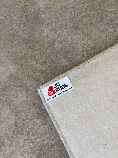 Mushroom silk 100% polypropylene rug 260cm x 360cm