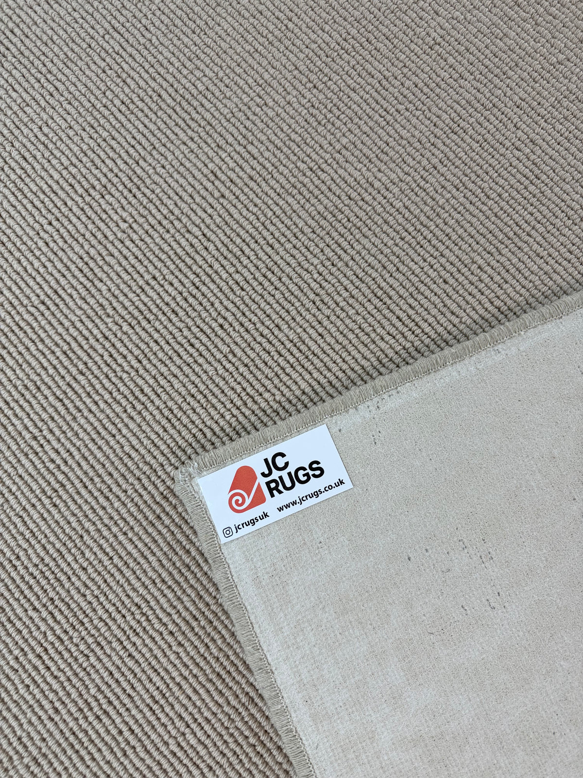 Champagne 100% wool rug 225cm x 256cm