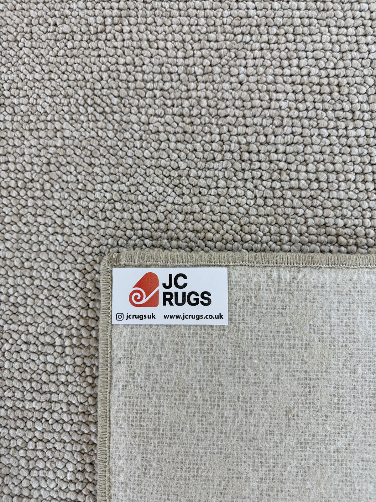 Oyster 100% polypropylene rug 199cm x 300cm