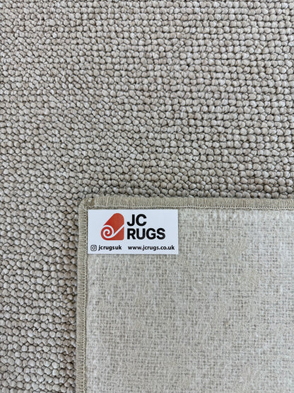 Oyster 100% polypropylene rug 199cm x 300cm