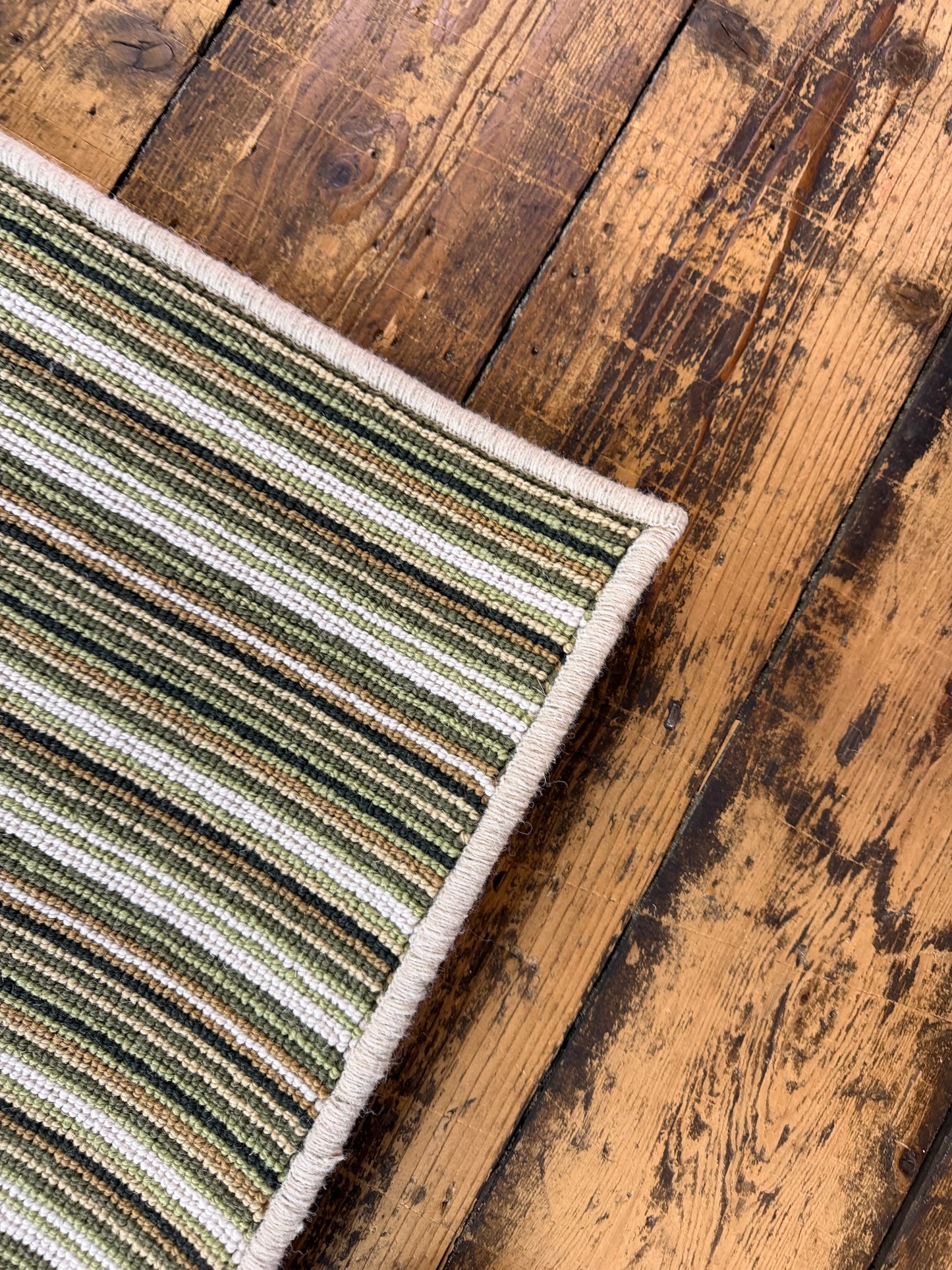 Palm bay 100% wool rug 161cm x 272cm