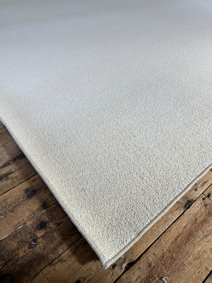 Blanc Ivoire 100% wool rug 288cm x 340cm