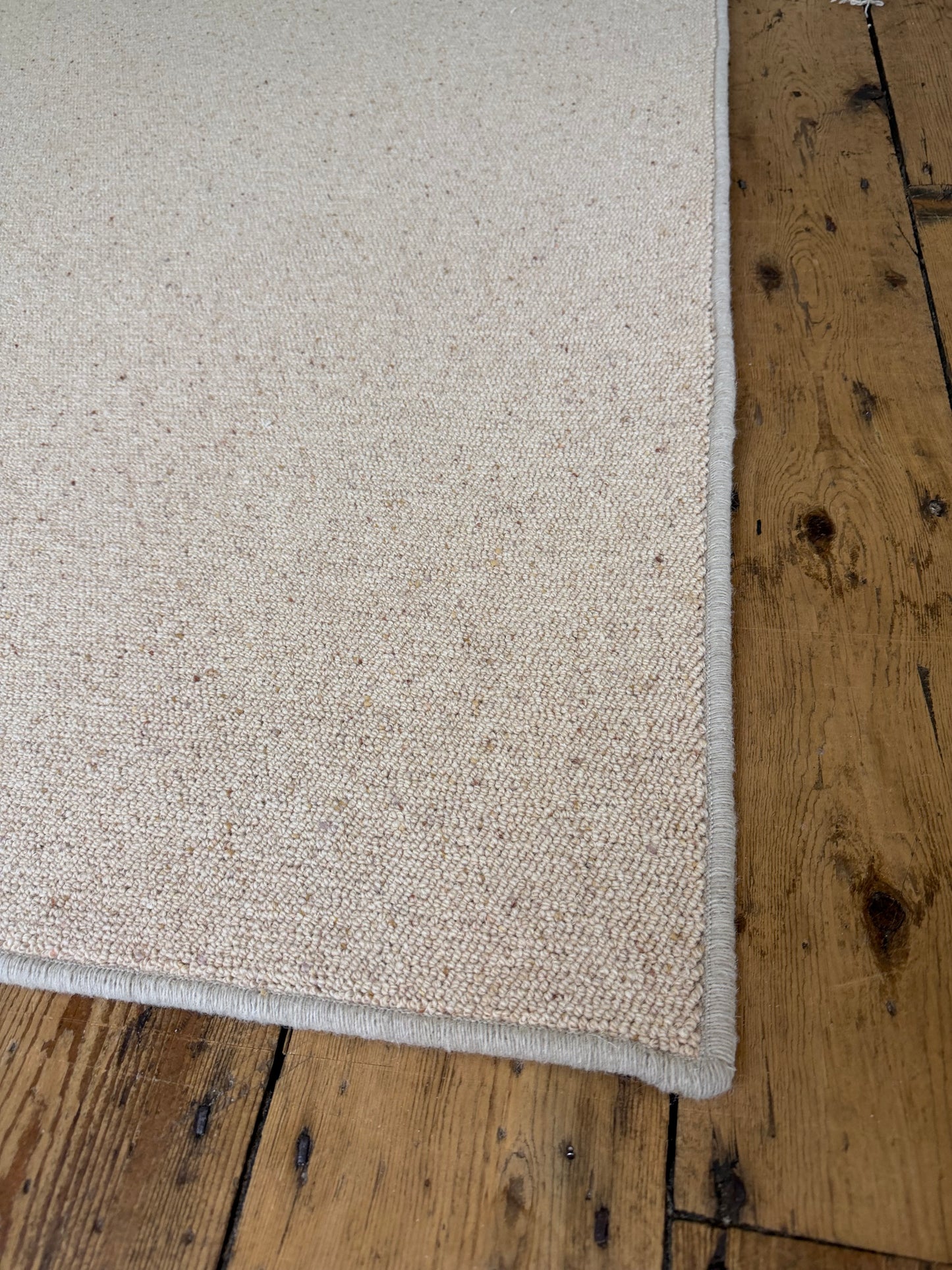 Biscuit 100% wool rug 290cm x 390cm