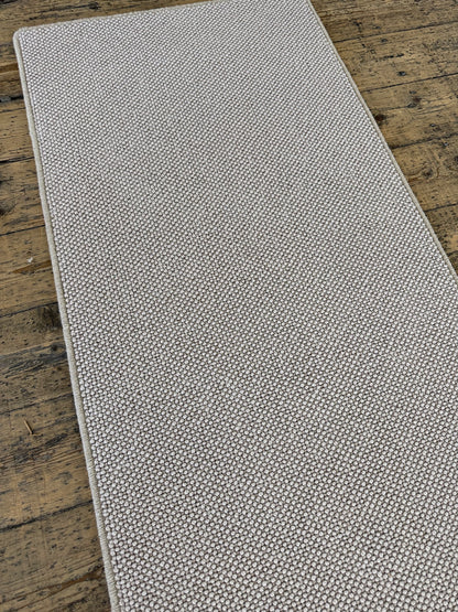 Oatridge 100% wool hallway runner 72cm x 291cm