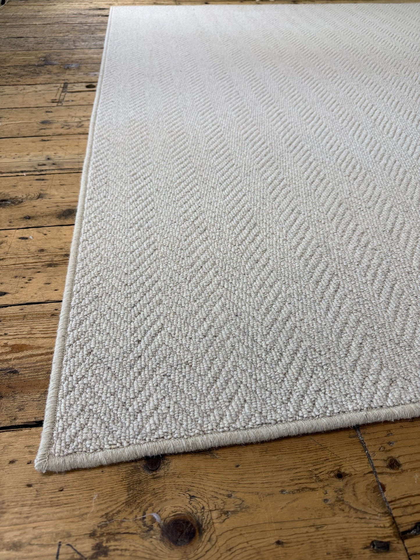 Aran herringbone 100% wool rug 180cm x 200cm