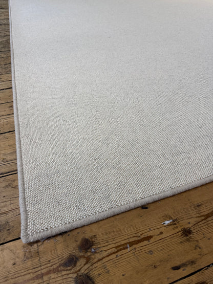 Lapwing 100% wool rug 240cm x 340cm