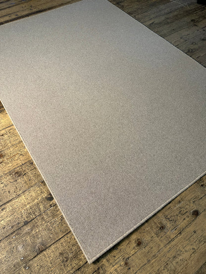Fenwick 100% wool rug 160cm x 230cm