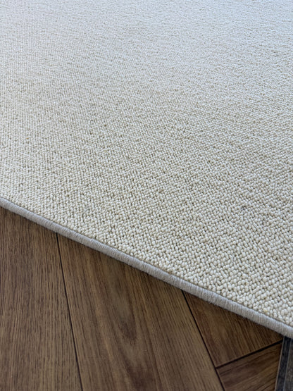 Blanc ivorie 100% wool rug 238cm x 350cm