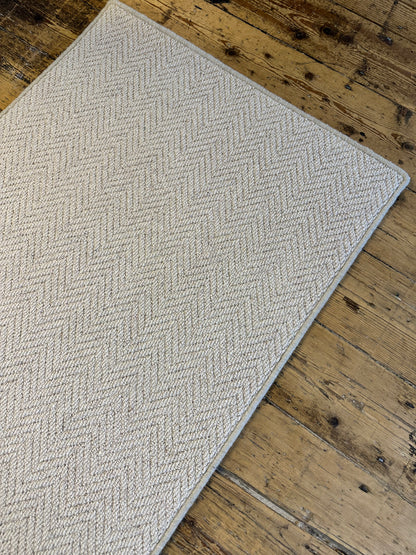 Herringbone 100% wool runner 77cm x 306cm