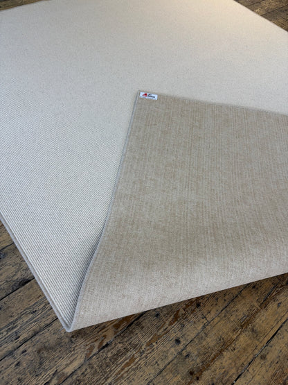 Tawny 100% wool rug 240cm x 340cm