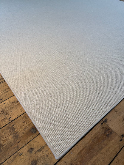 Royal view 100% wool rug 250cm x 348cm
