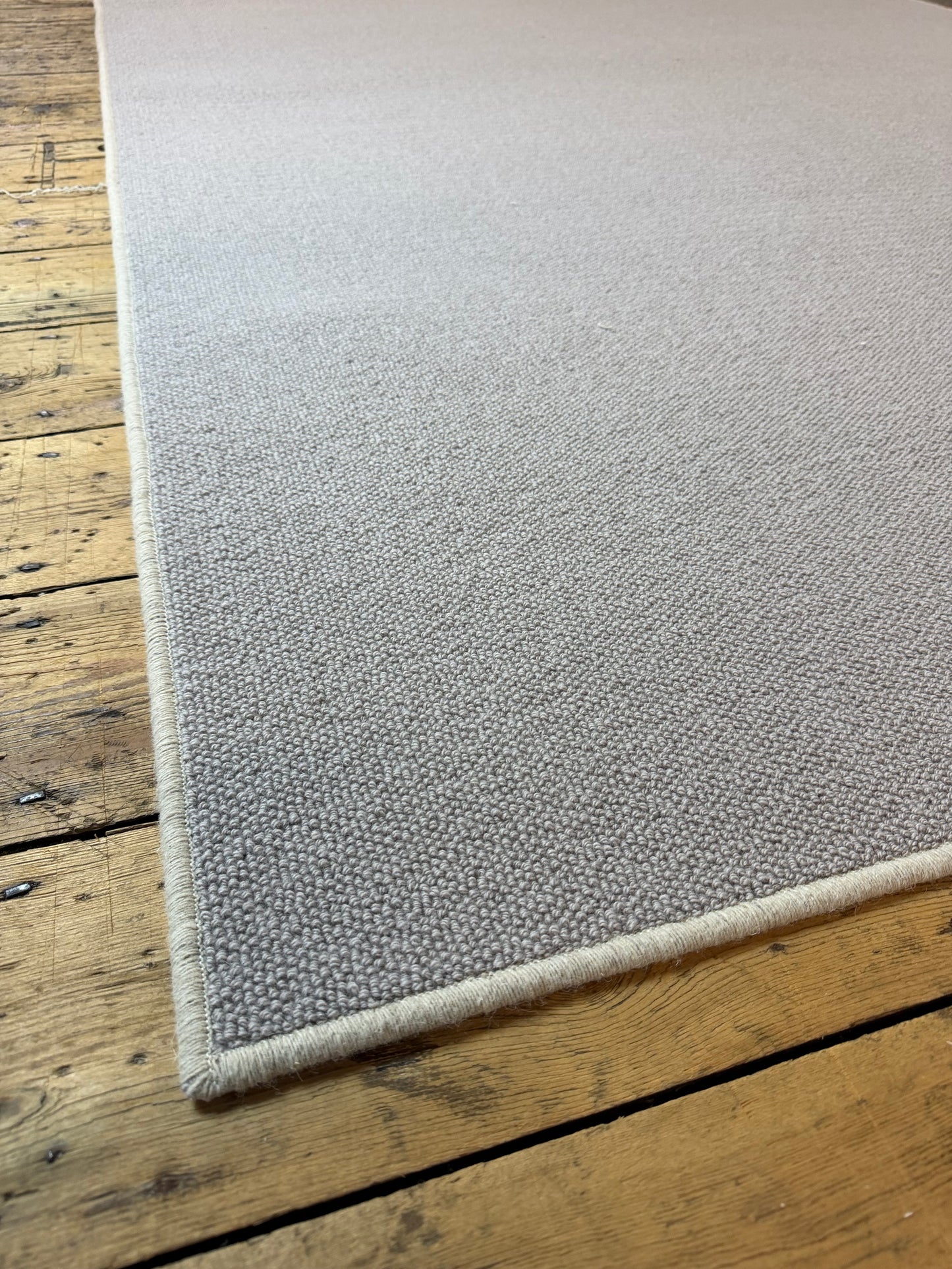 Grey mist 100% wool rug 160cm x 230cm