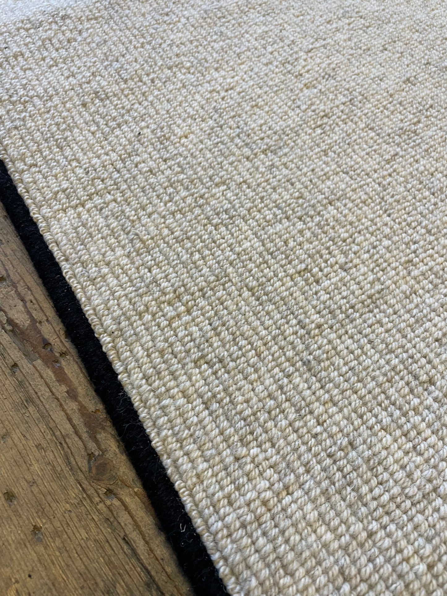 Cream 100% wool Berber stairs runner